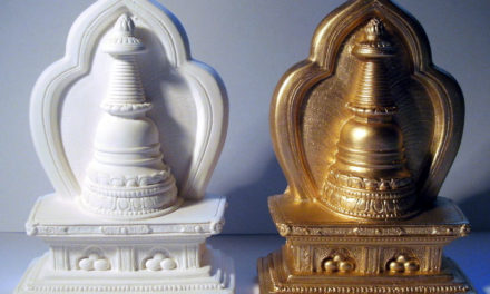 Die Buddhawerkstatt – Tibetische Tsatsas im Ruhrgebiet